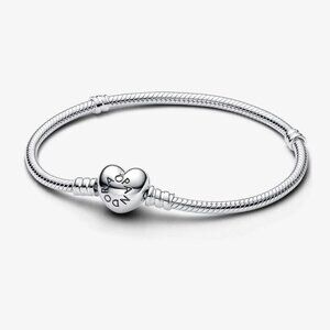 New Pandora Moments Heart Clasp Snake Chain Bracelet - GIFT EDITION with Accesso